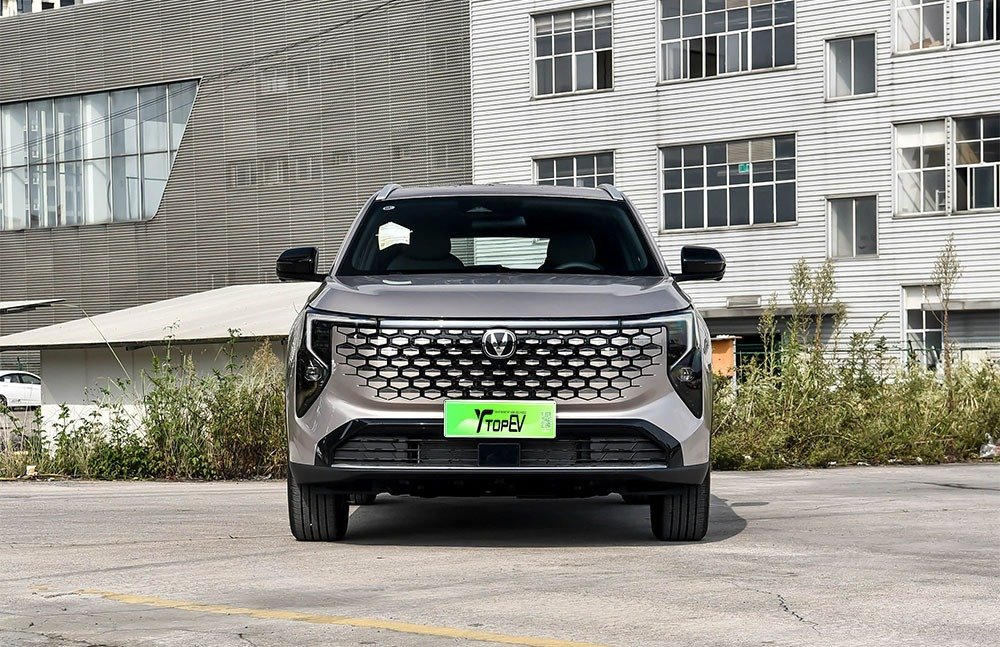 imgi_3_1_3(22) Changan CS55 PLUS 2026– Factory Price From China | Chinese cars in Zimbabwe - Image 1
