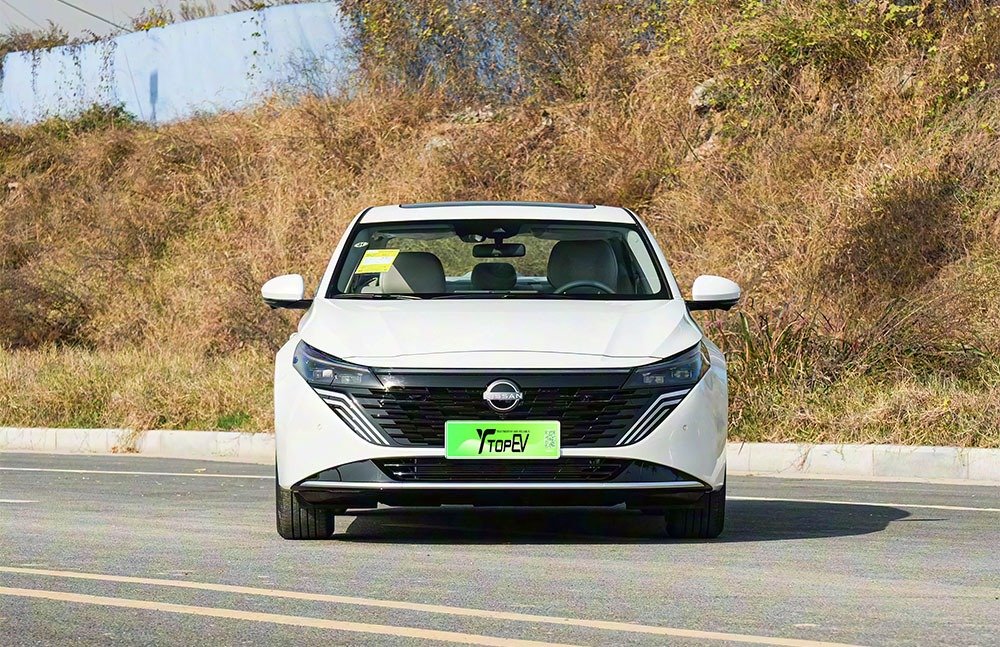 imgi_3_1_3(40) Nissan Teana 2026– Factory Price From China | Chinese cars in Zimbabwe - Image 1