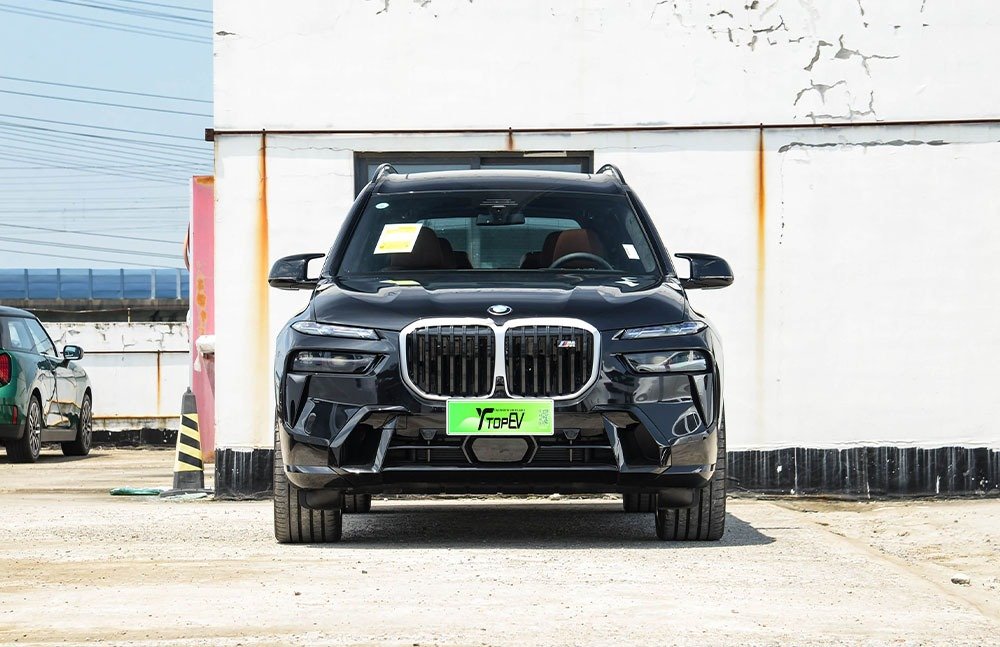 imgi_3_1_3(74) BMW X7 2026– Ready for Export From China | Chinese cars in Zimbabwe - Image 1